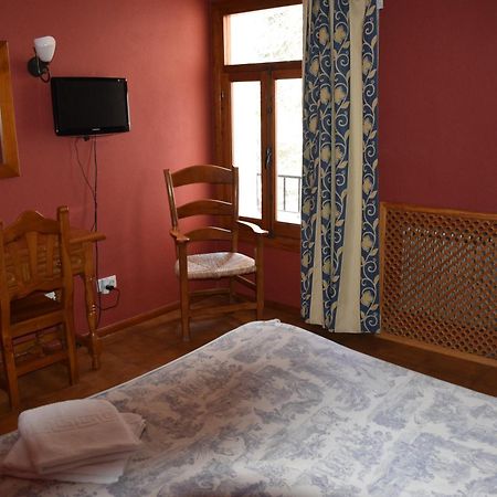Hotel El Refugio De Juanar Ojén Eksteriør billede