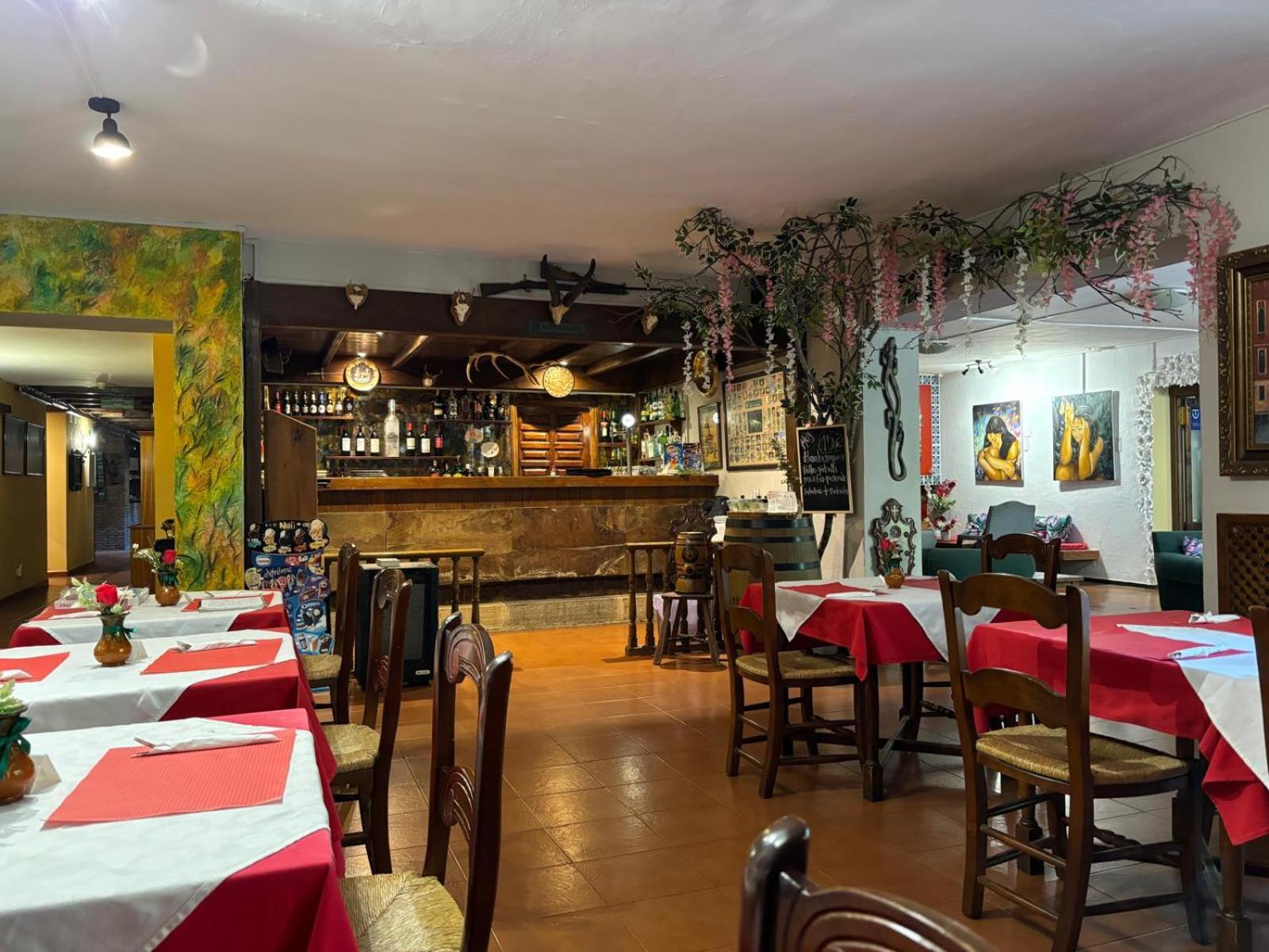 Hotel El Refugio De Juanar Ojén Eksteriør billede