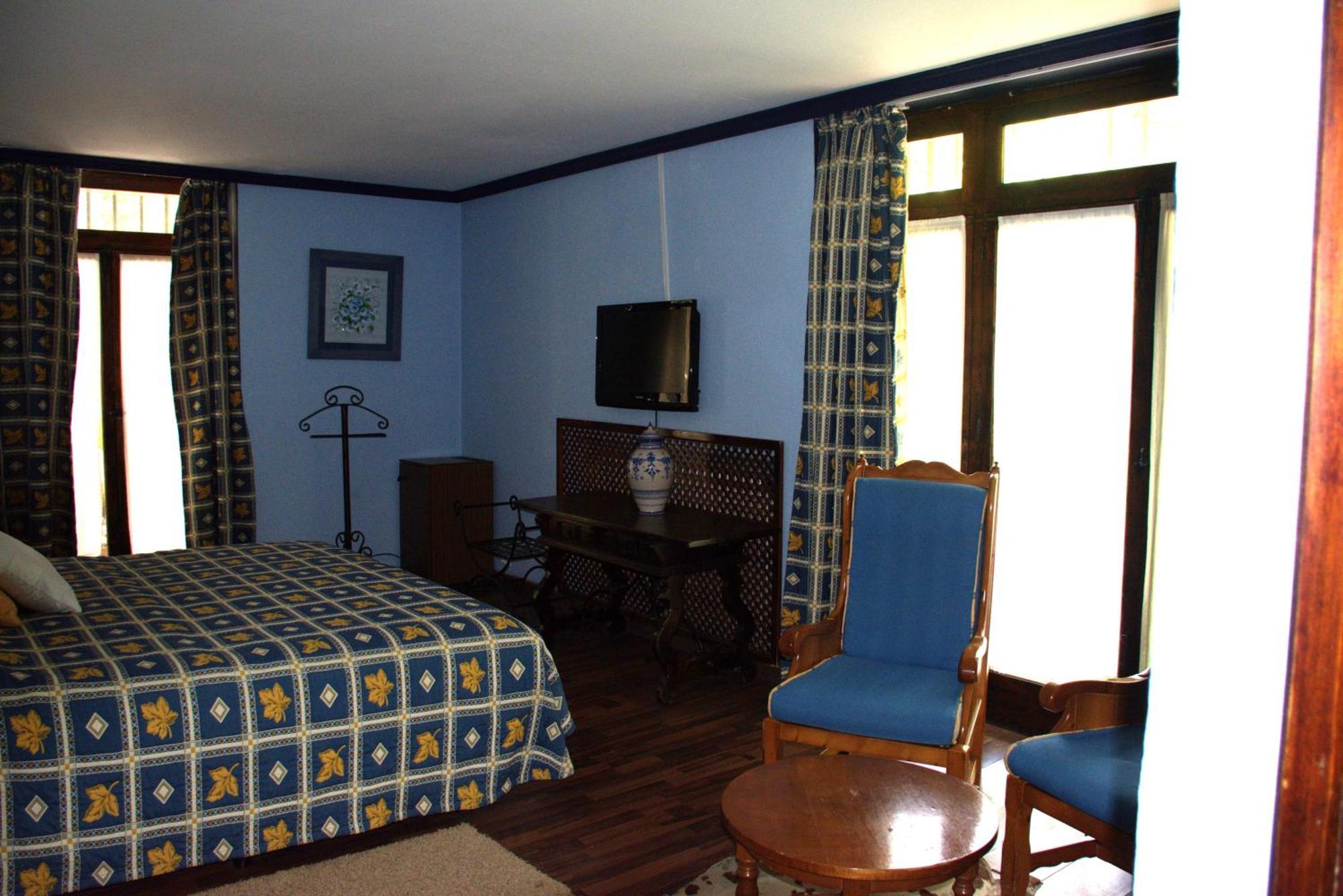 Hotel El Refugio De Juanar Ojén Eksteriør billede